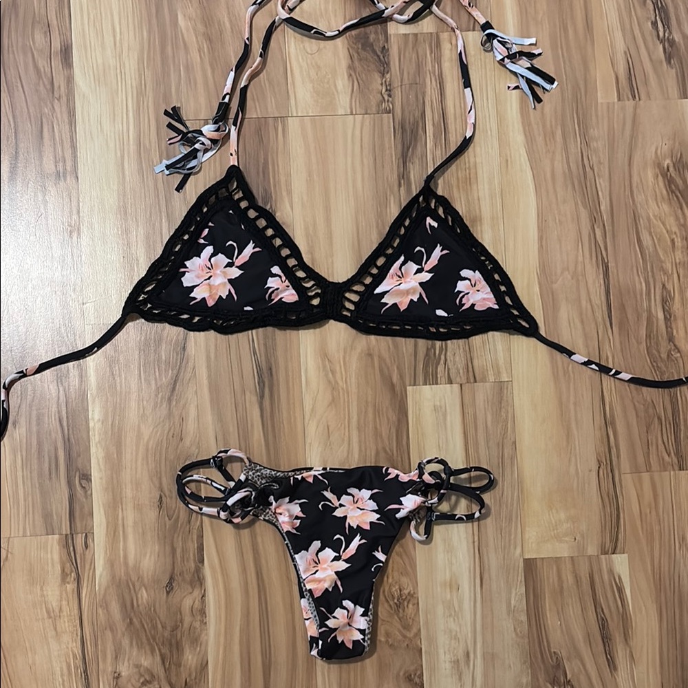 Acacia Black Vintage Aloha Set
